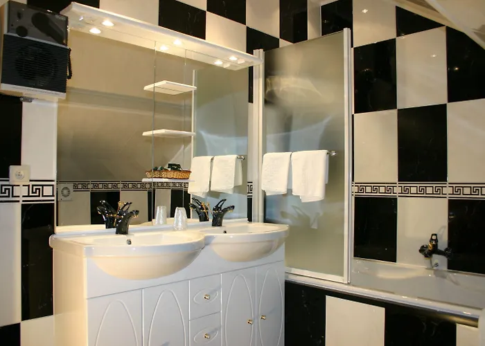 Отель Le Relais De Pommard