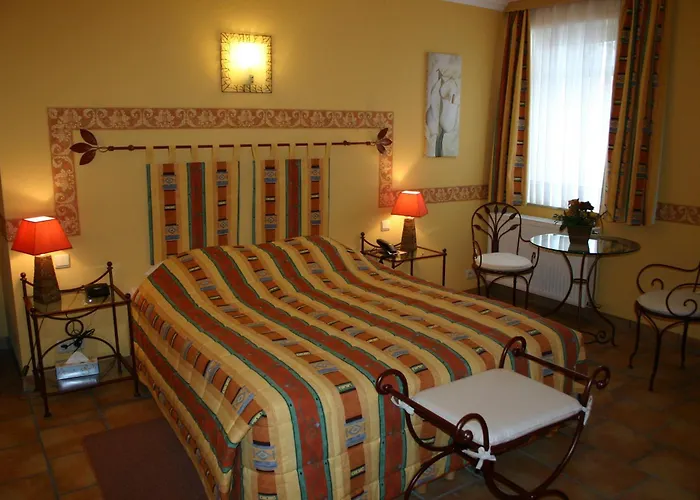 Отель Le Relais De Pommard